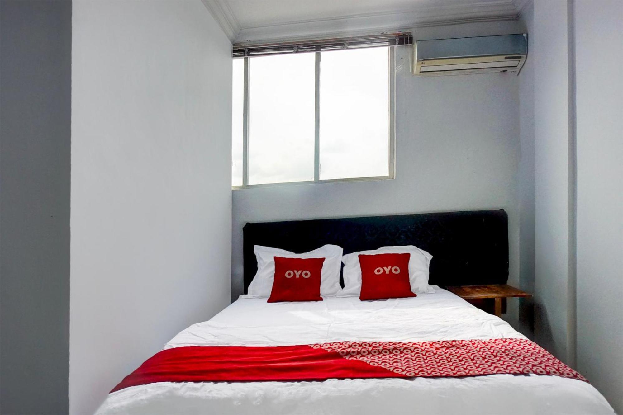 Hotel O Medan City Center Near Plaza Medan Fair Zewnętrze zdjęcie