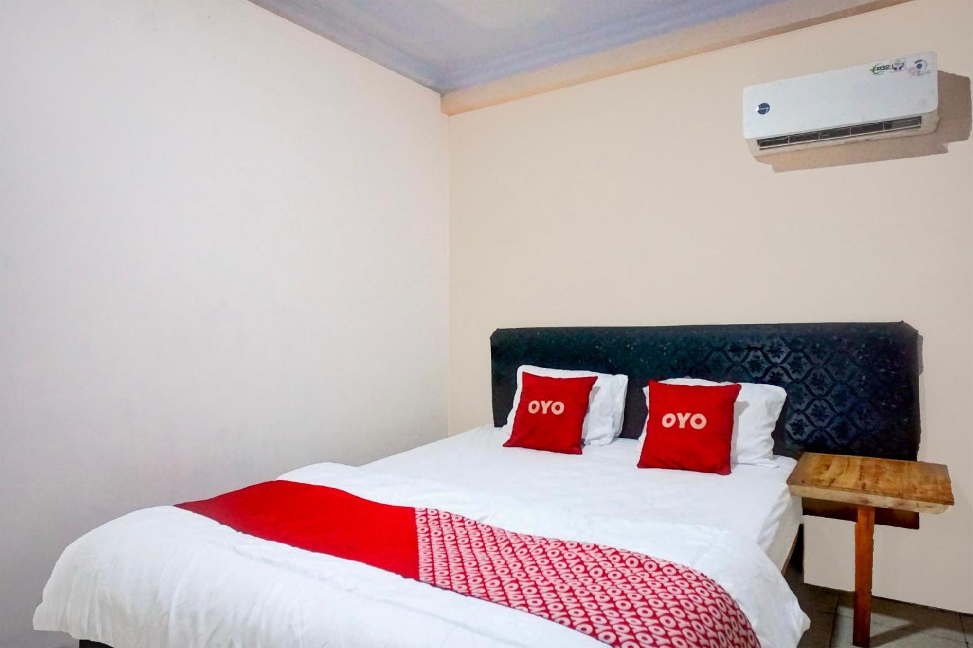 Hotel O Medan City Center Near Plaza Medan Fair Zewnętrze zdjęcie