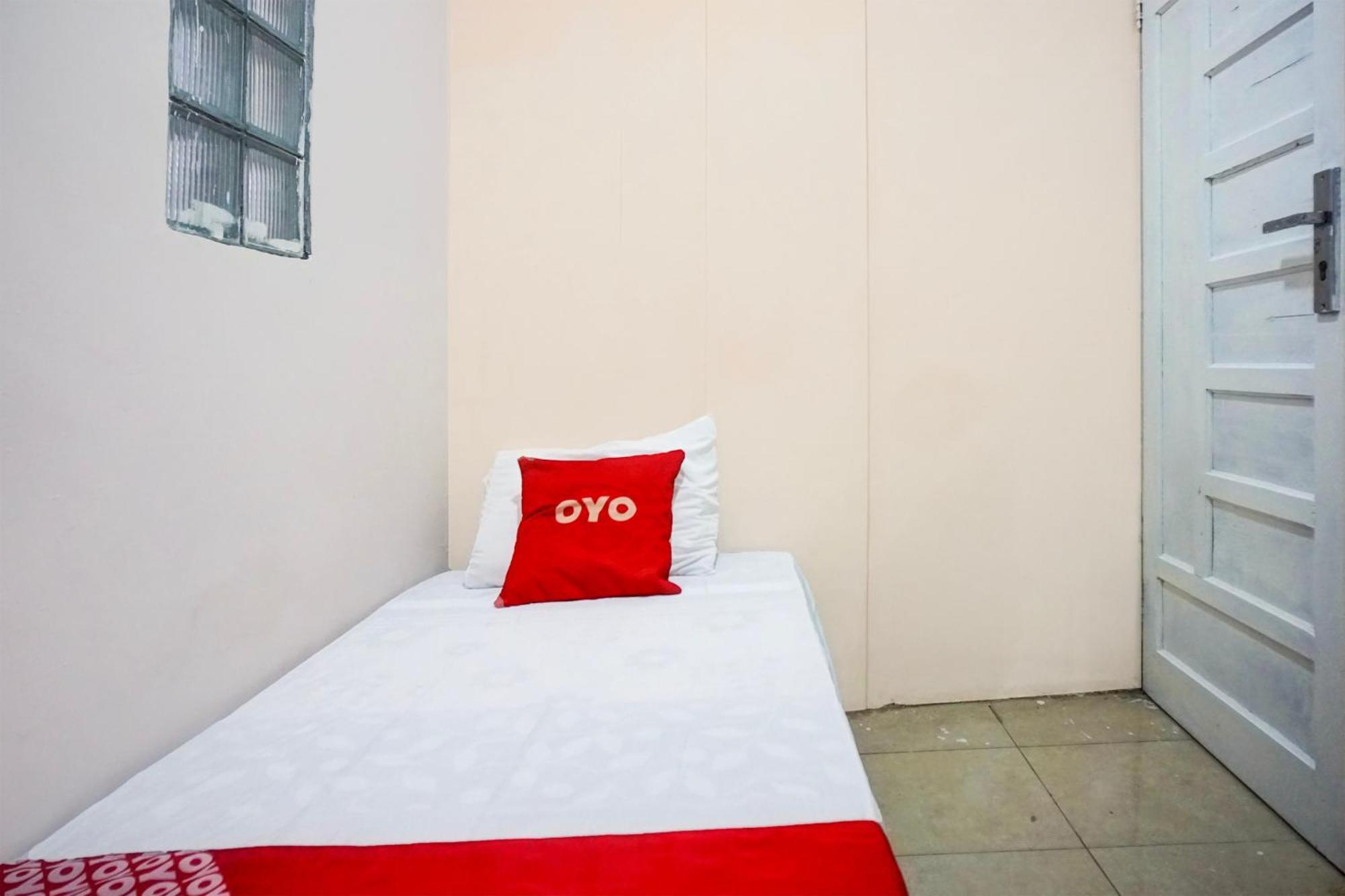 Hotel O Medan City Center Near Plaza Medan Fair Zewnętrze zdjęcie