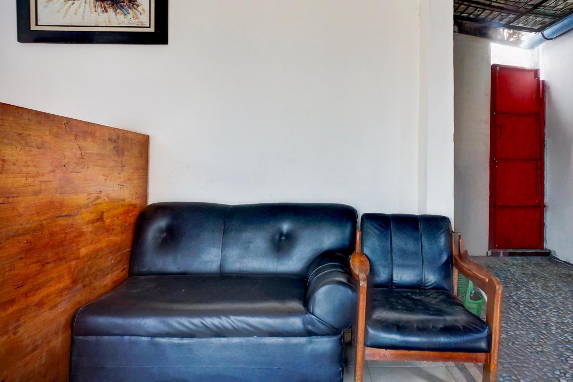 Hotel O Medan City Center Near Plaza Medan Fair Zewnętrze zdjęcie