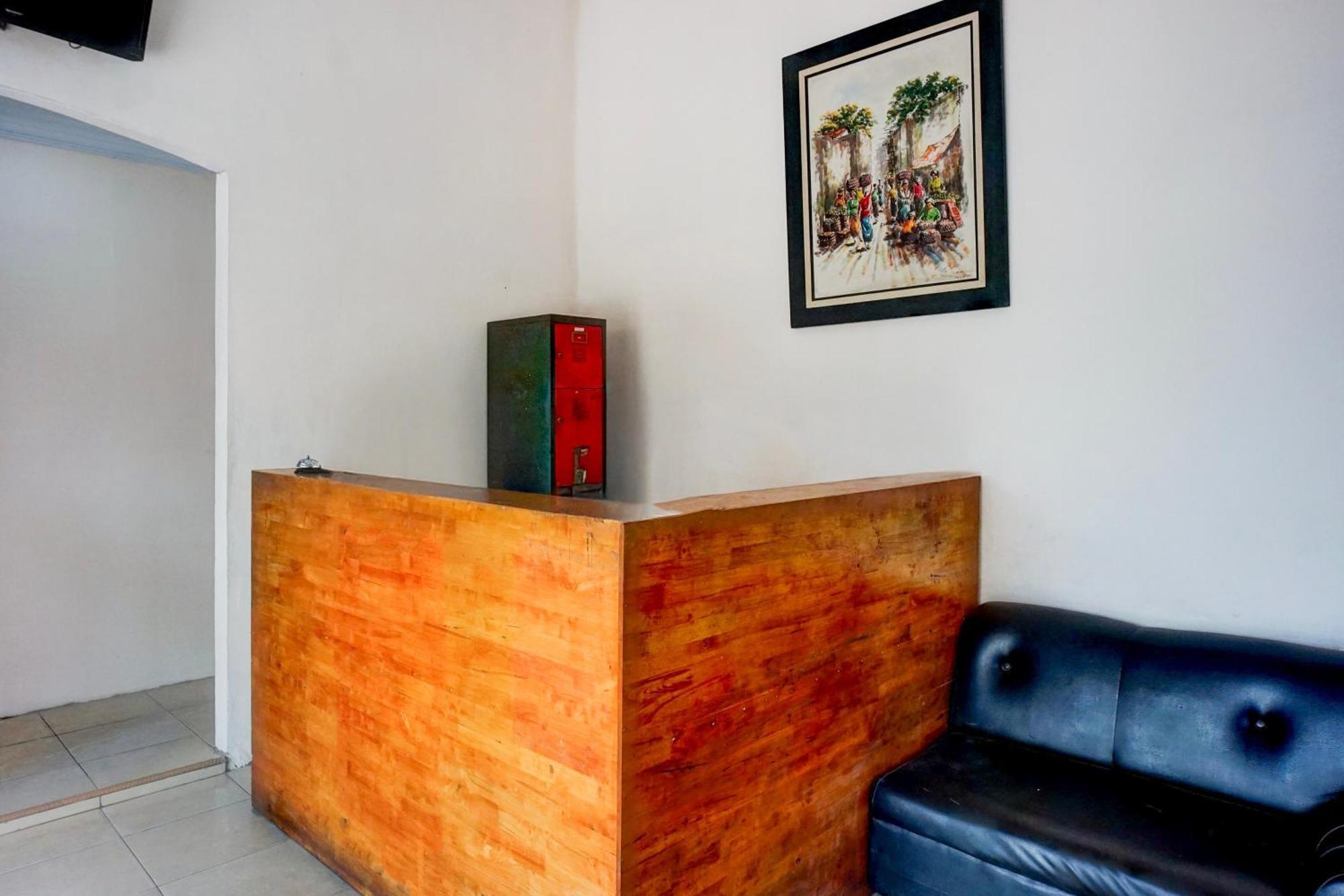 Hotel O Medan City Center Near Plaza Medan Fair Zewnętrze zdjęcie