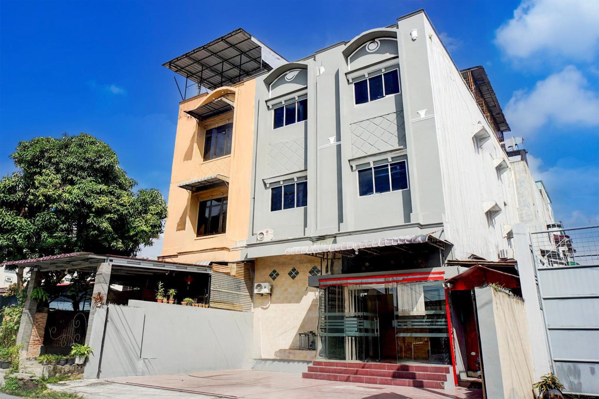 Hotel O Medan City Center Near Plaza Medan Fair Zewnętrze zdjęcie